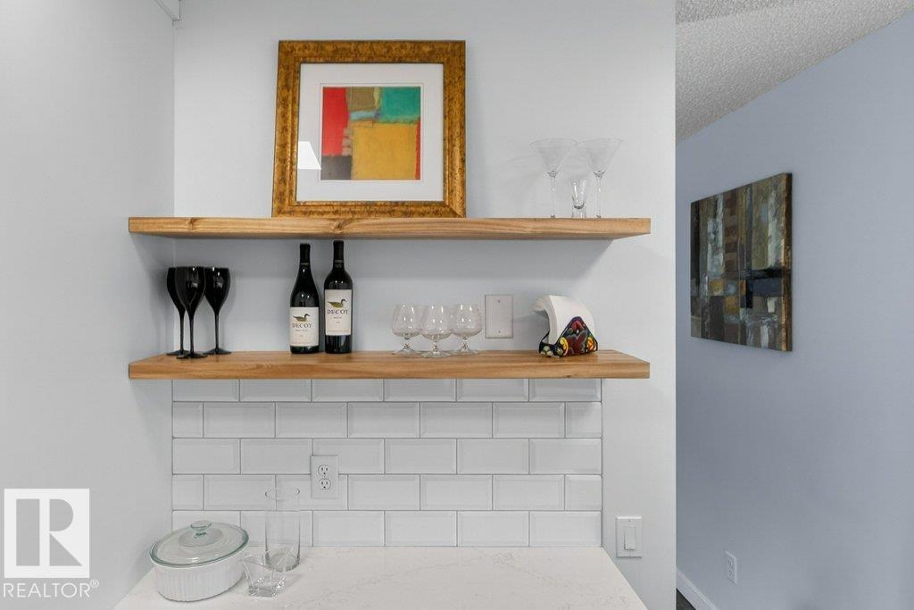 91 Hearthstone Nw, Edmonton, Alberta  T6H 5E5 - Photo 18 - E4479642