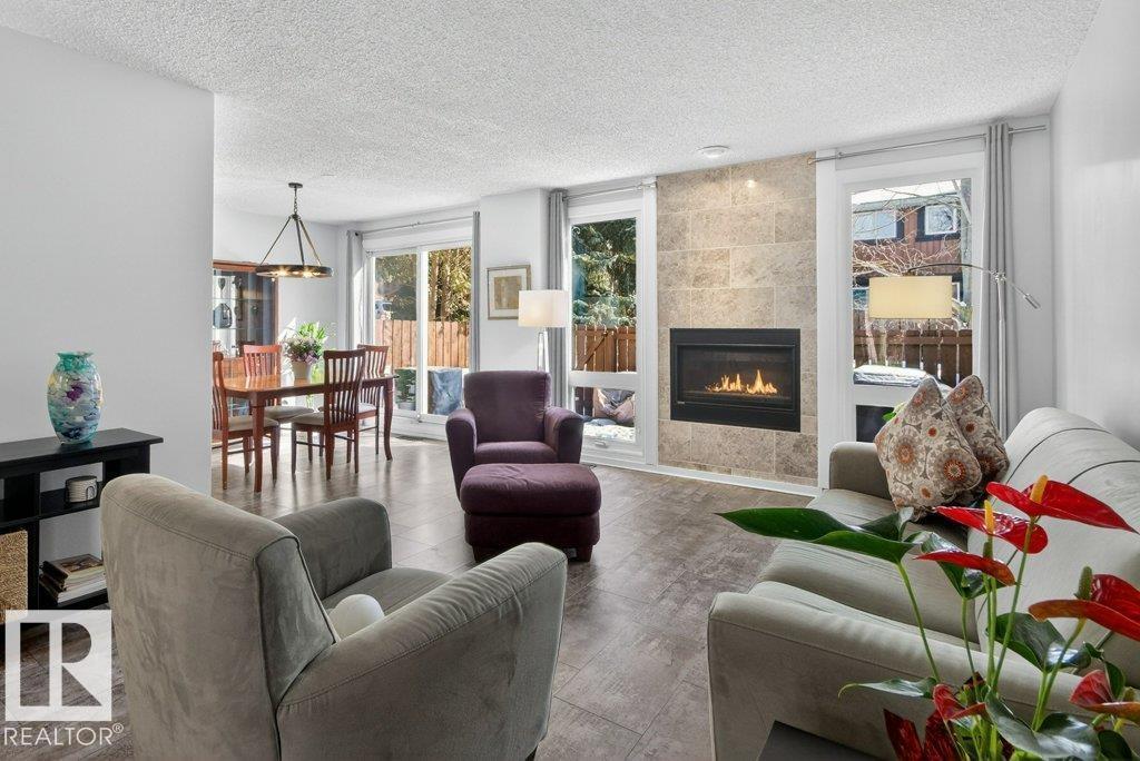 91 Hearthstone Nw, Edmonton, Alberta  T6H 5E5 - Photo 7 - E4479642