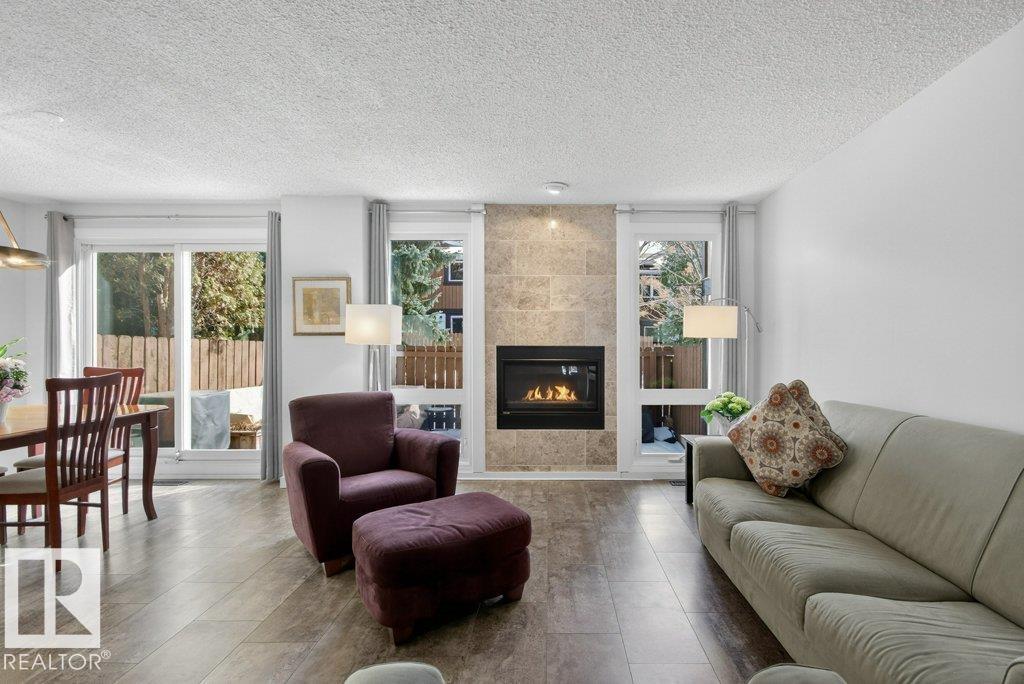 91 Hearthstone Nw, Edmonton, Alberta  T6H 5E5 - Photo 8 - E4479642