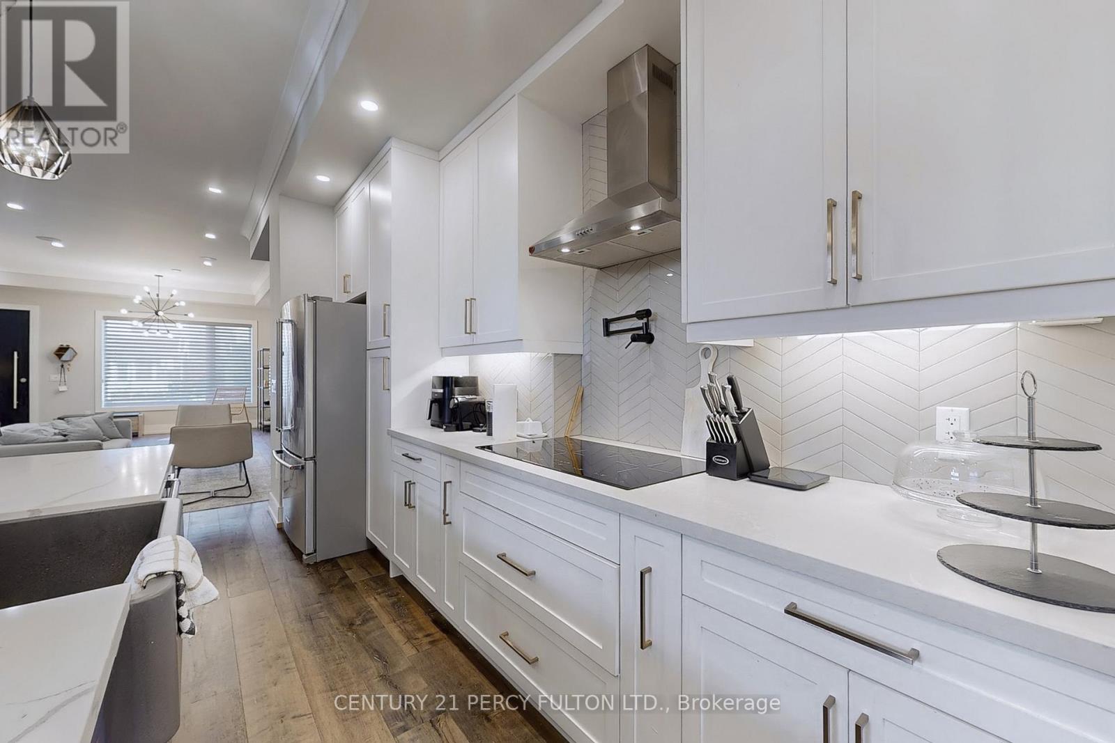 84 Wiley Avenue, Toronto, Ontario  M4J 3W6 - Photo 18 - E12933186