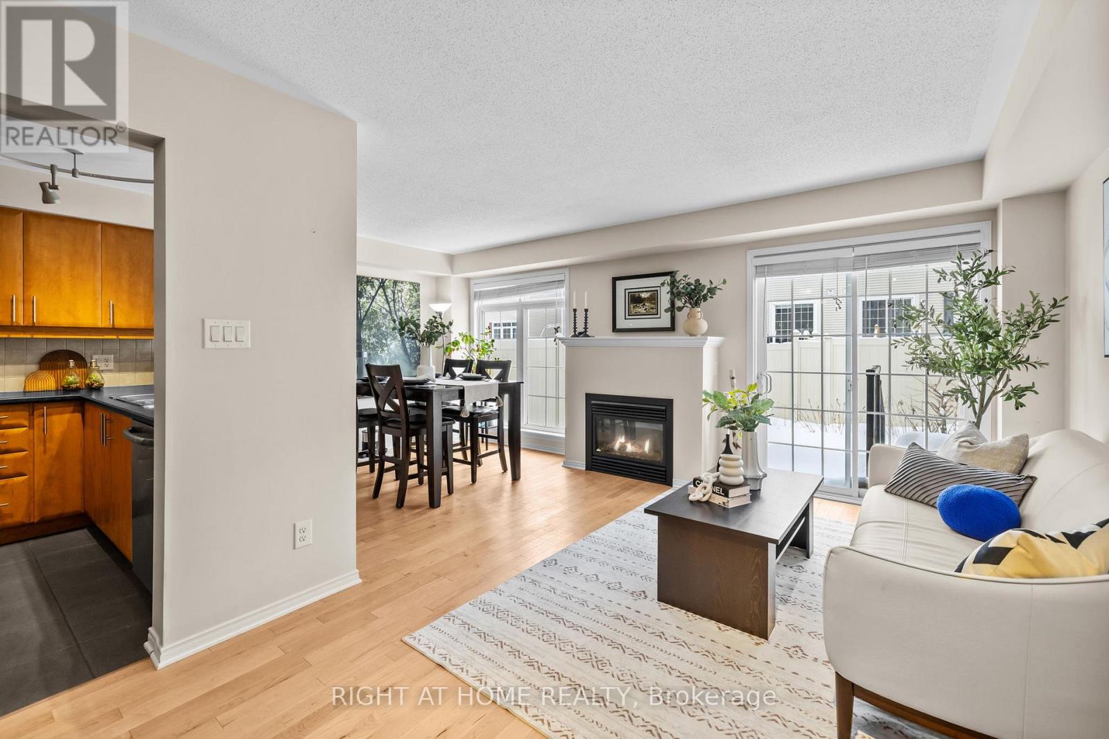 117 Urbancrest Private, Ottawa, Ontario  K2J 0Z6 - Photo 11 - X12933210