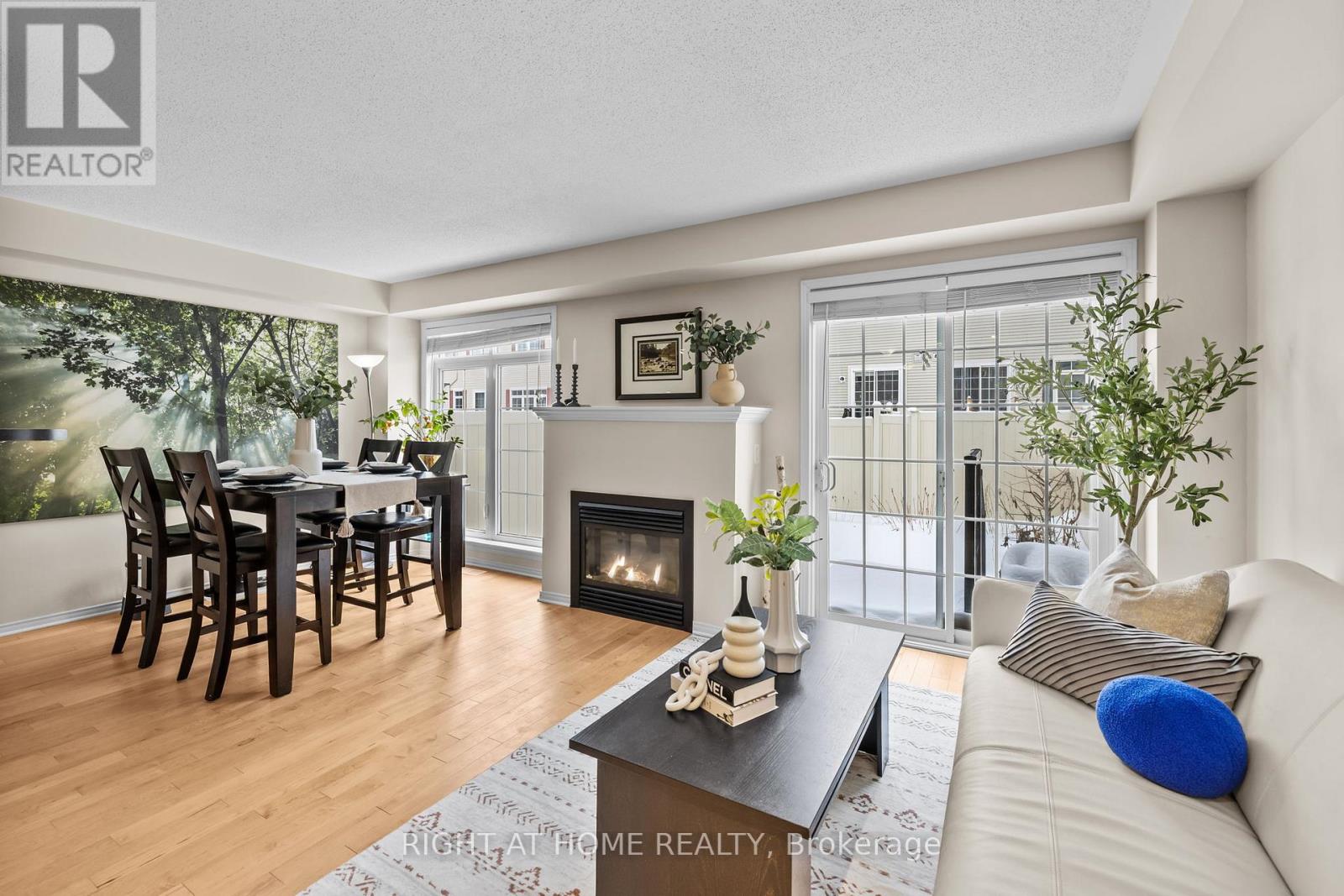 117 Urbancrest Private, Ottawa, Ontario  K2J 0Z6 - Photo 6 - X12933210