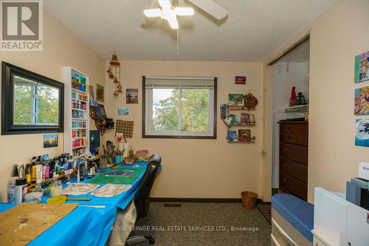 114 Elizabeth Street, Barrie (Ardagh), Ontario  L4N 6P2 - Photo 24 - S12933192