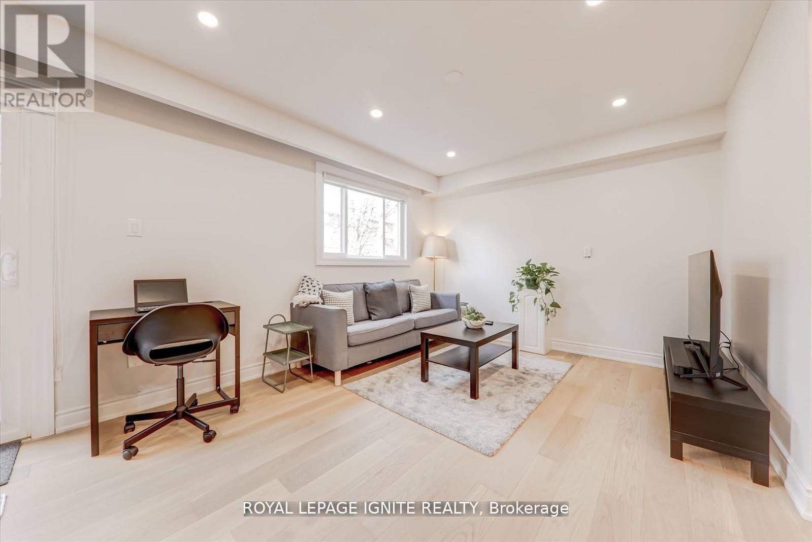 Main - 4023 Bishopstoke Lane, Mississauga, Ontario  L4Z 1H9 - Photo 28 - W12933180