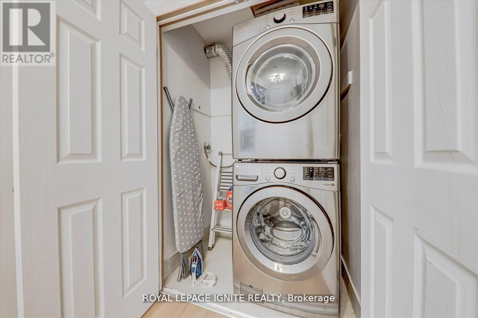 Main - 4023 Bishopstoke Lane, Mississauga, Ontario  L4Z 1H9 - Photo 31 - W12933180