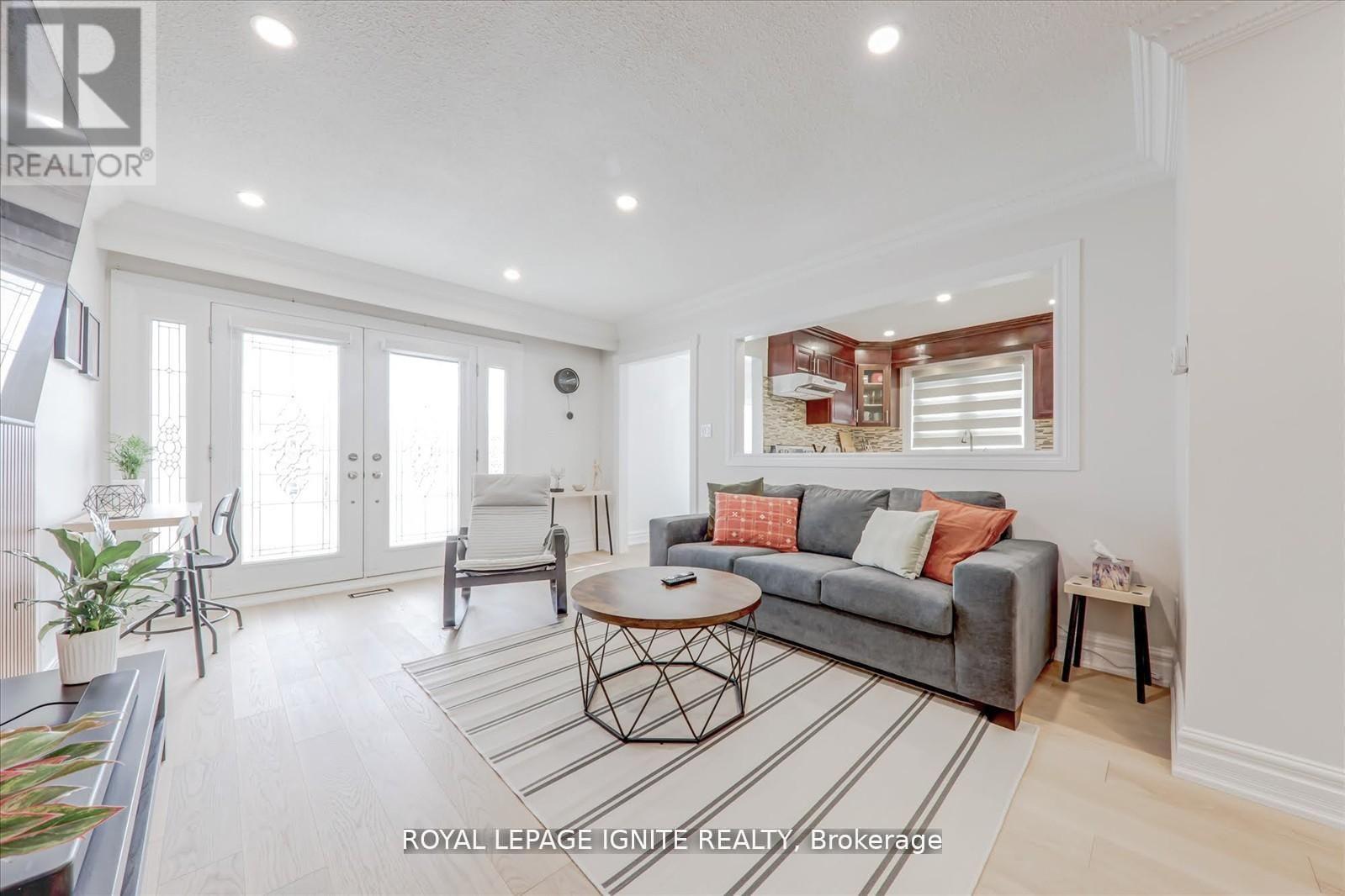 Main - 4023 Bishopstoke Lane, Mississauga, Ontario  L4Z 1H9 - Photo 7 - W12933180