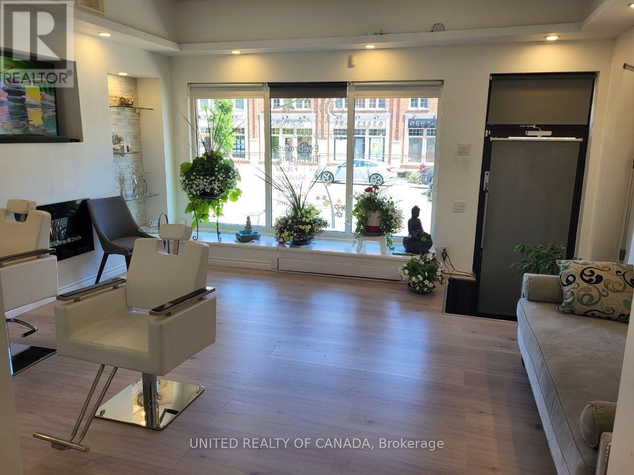 3C - 77 LAKESHORE ROAD W, Oakville, Ontario