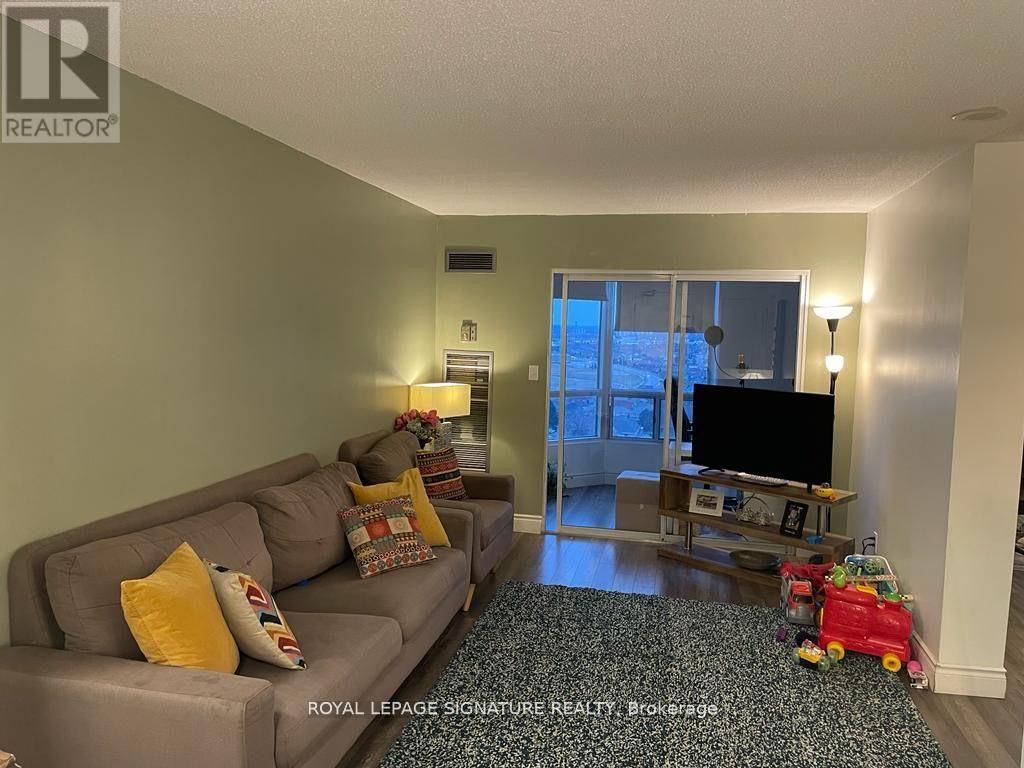 1906 - 155 HILLCREST AVENUE, Mississauga, Ontario