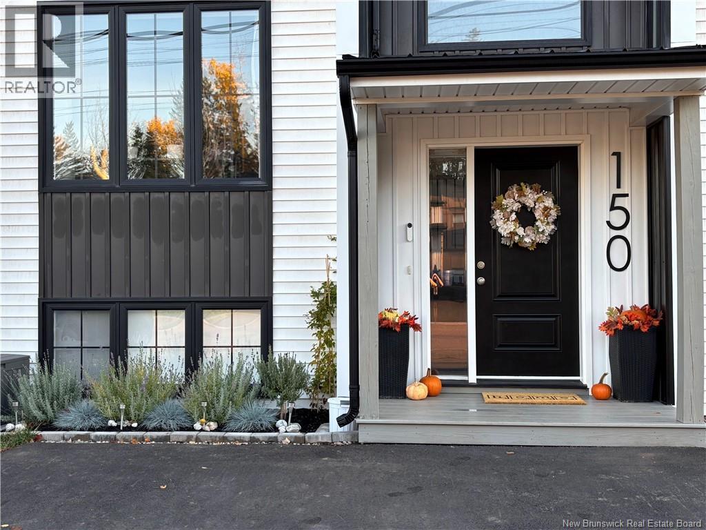 150 Elsliger Street, Dieppe, New Brunswick  E1K 0A5 - Photo 1 - NB135581