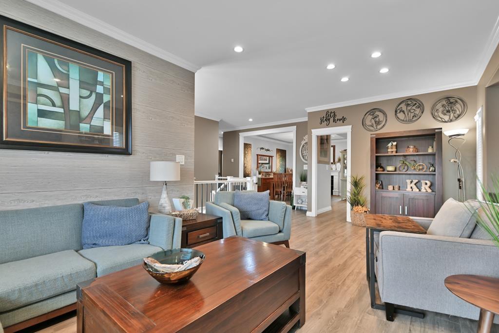 8021 Melburn Drive, Mission, British Columbia  V2V 7B6 - Photo 14 - R3100787