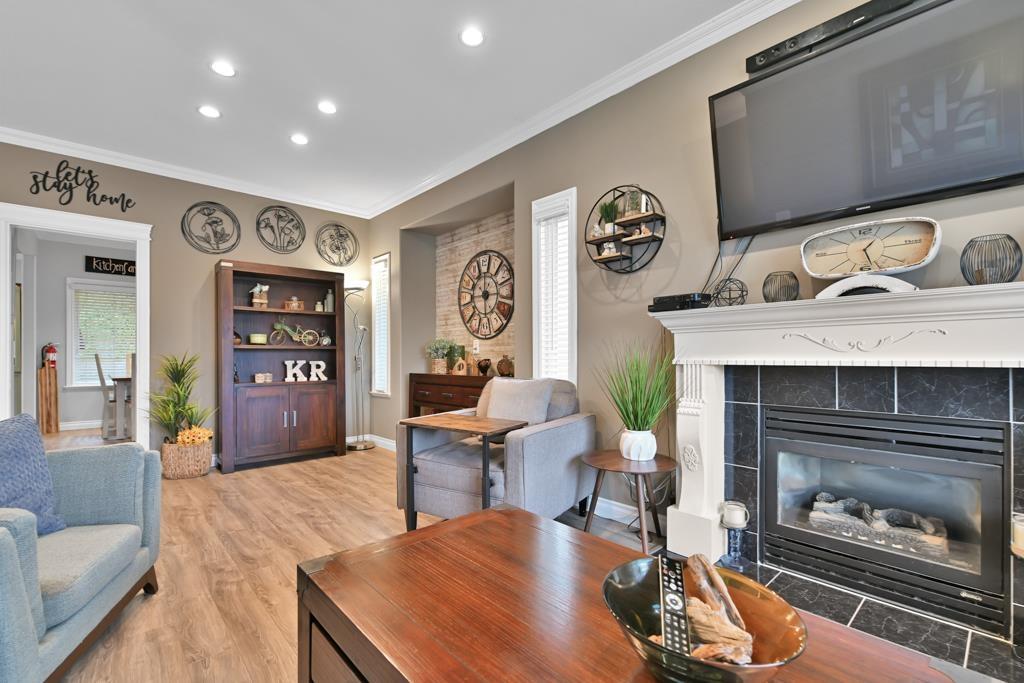 8021 Melburn Drive, Mission, British Columbia  V2V 7B6 - Photo 13 - R3100787