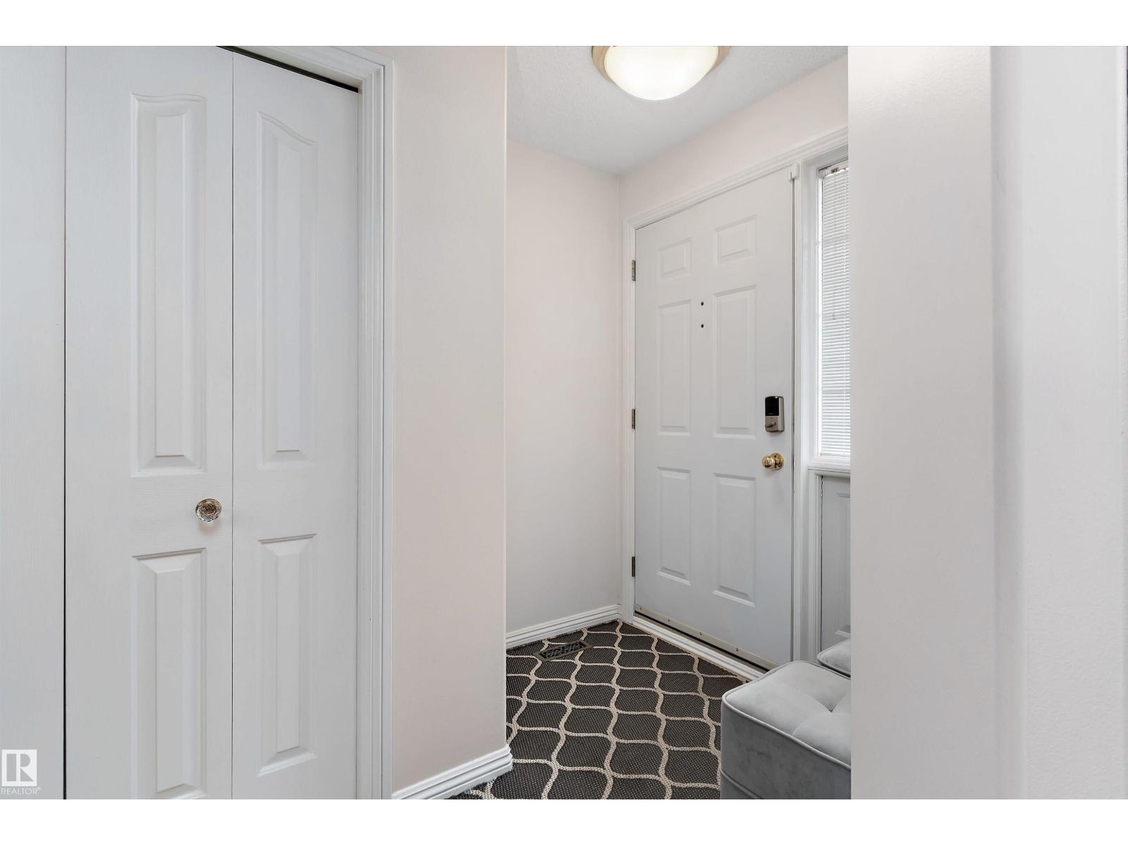 #26 2419 133 Av Nw, Edmonton, Alberta  T5A 5A5 - Photo 3 - E4479643