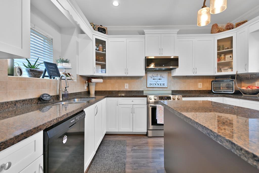 8021 Melburn Drive, Mission, British Columbia  V2V 7B6 - Photo 22 - R3100787