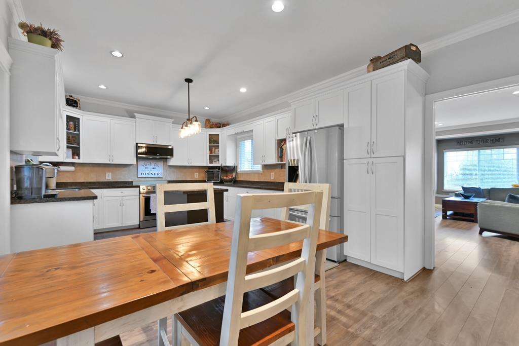 8021 Melburn Drive, Mission, British Columbia  V2V 7B6 - Photo 19 - R3100787