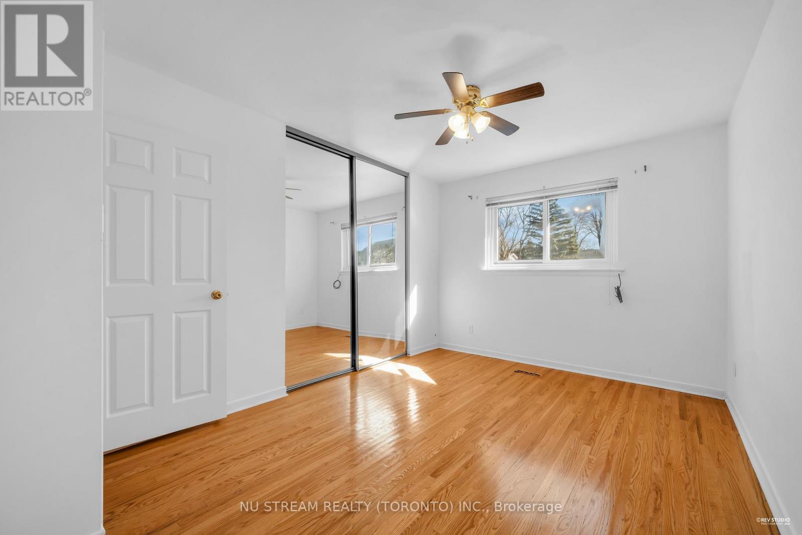 18 Emily Carr Street, Markham, Ontario  L3R 2K4 - Photo 22 - N12932882