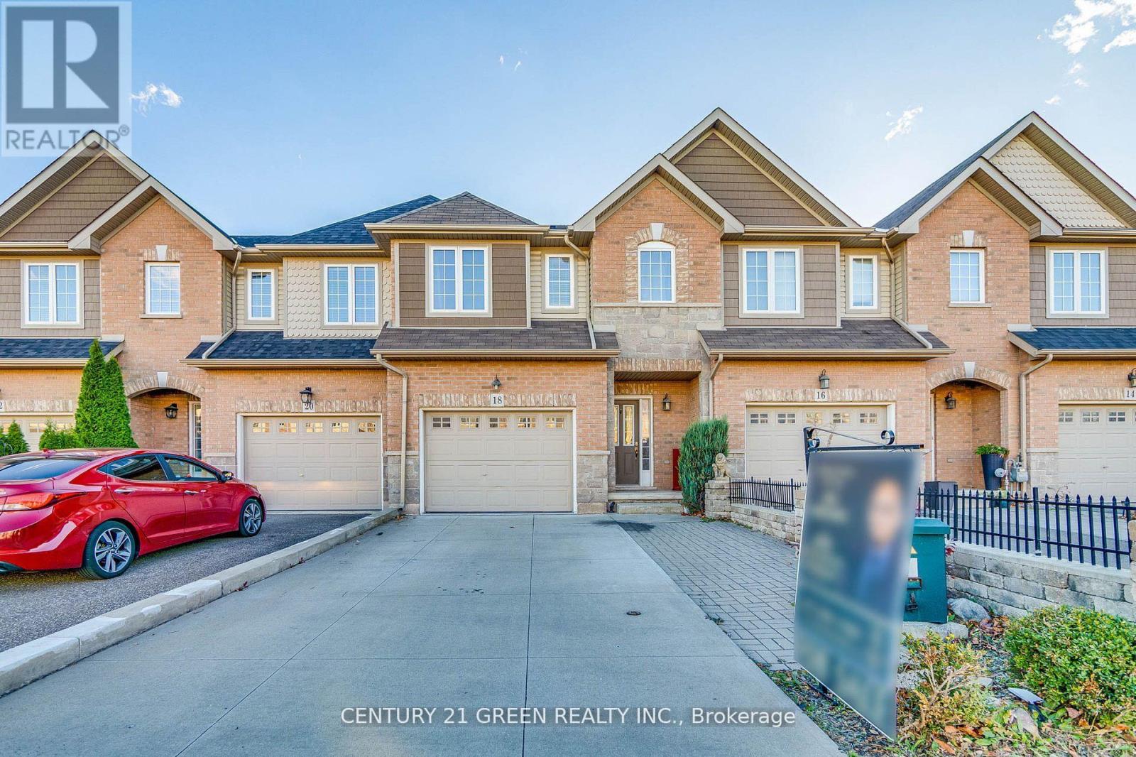 18 Palacebeach Trail, Hamilton, Ontario  L8E 5C3 - Photo 2 - X12932308