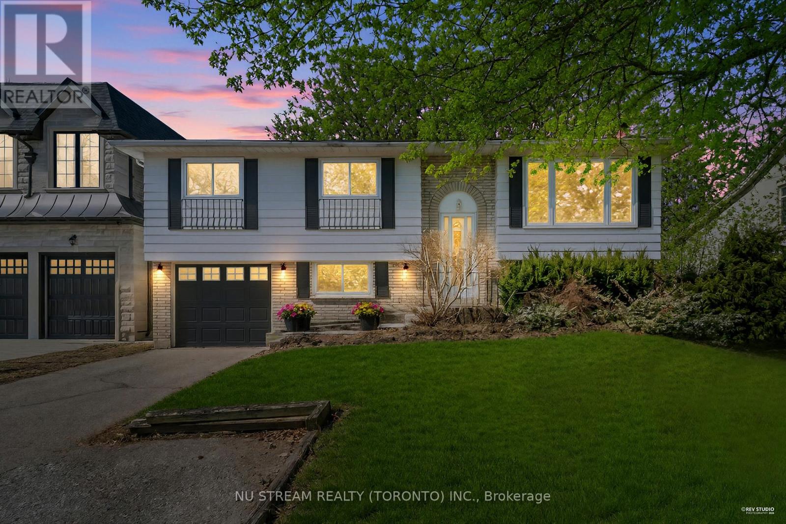 18 Emily Carr Street, Markham, Ontario  L3R 2K4 - Photo 35 - N12932882