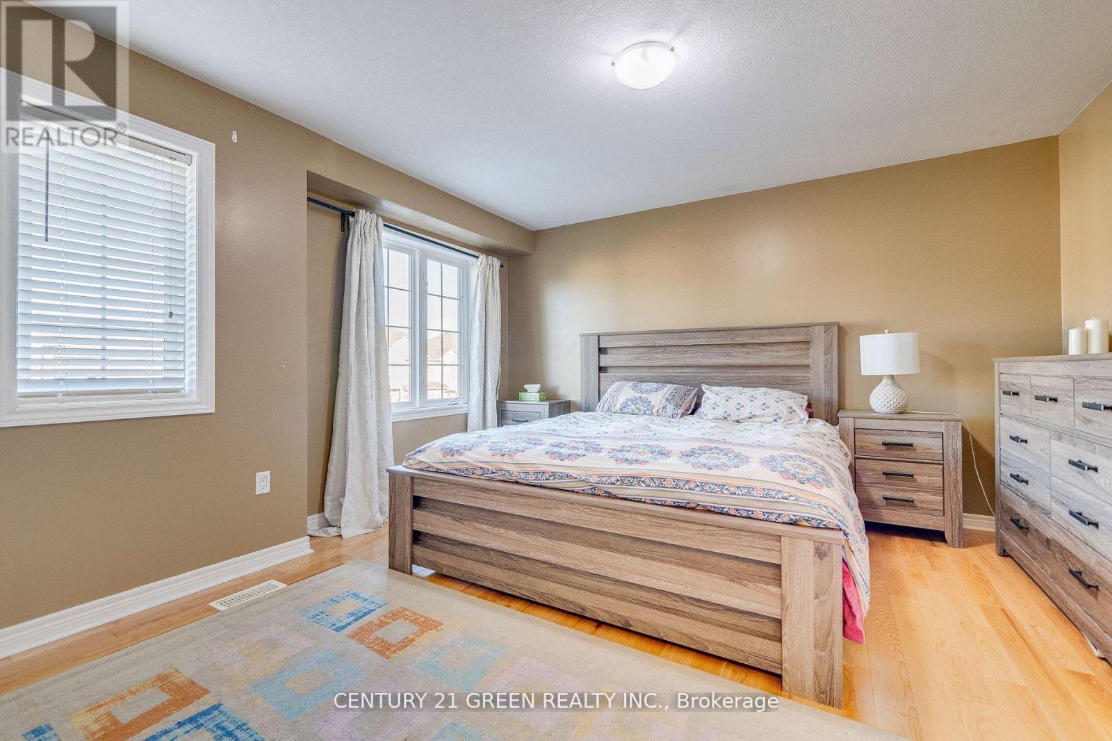 18 Palacebeach Trail, Hamilton, Ontario  L8E 5C3 - Photo 23 - X12932308