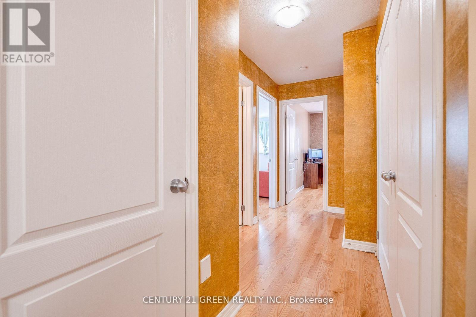 18 Palacebeach Trail, Hamilton, Ontario  L8E 5C3 - Photo 21 - X12932308