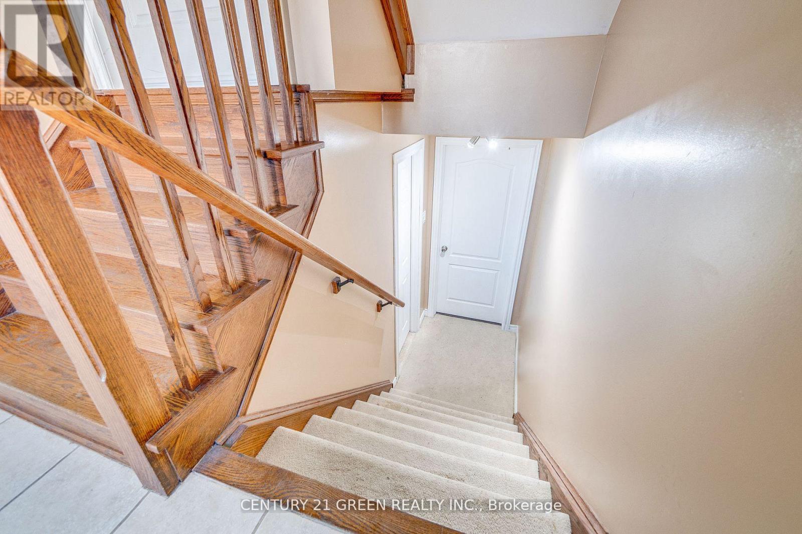 18 Palacebeach Trail, Hamilton, Ontario  L8E 5C3 - Photo 30 - X12932308