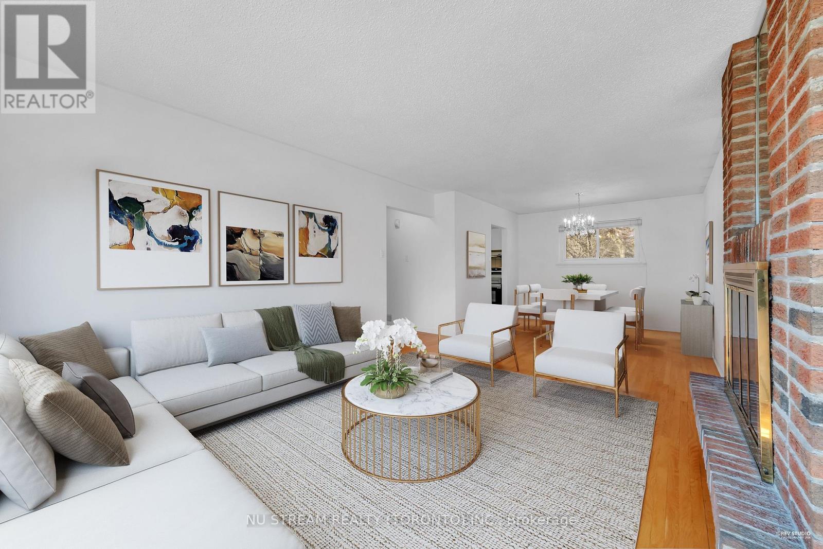 18 Emily Carr Street, Markham, Ontario  L3R 2K4 - Photo 7 - N12932882