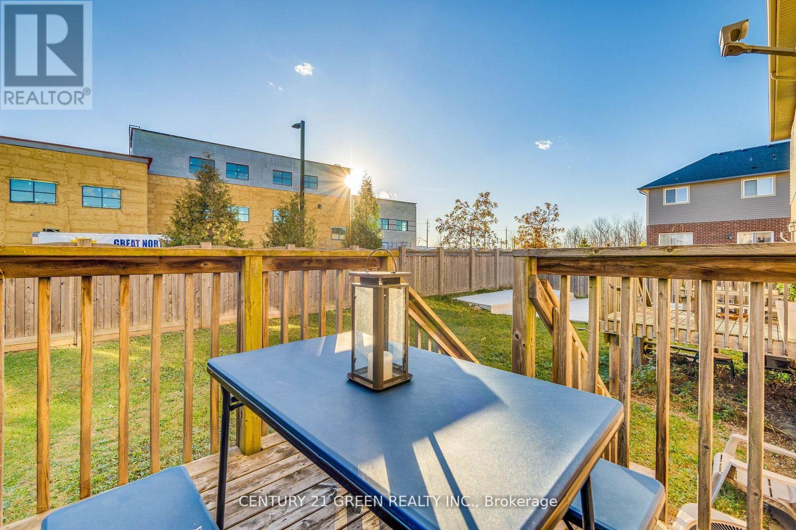 18 Palacebeach Trail, Hamilton, Ontario  L8E 5C3 - Photo 35 - X12932308