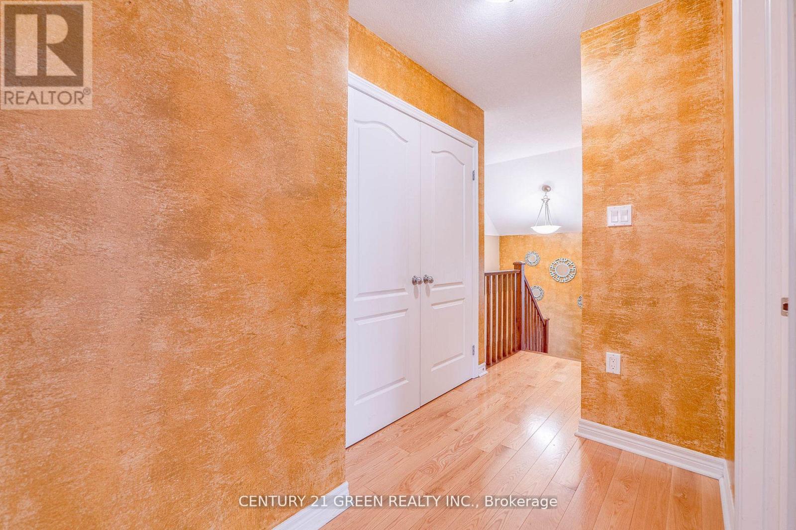 18 Palacebeach Trail, Hamilton, Ontario  L8E 5C3 - Photo 22 - X12932308