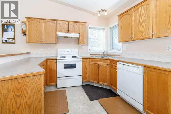 12 Dentoom, Red Deer, Alberta  T4R 3H6 - Photo 9 - A2288377