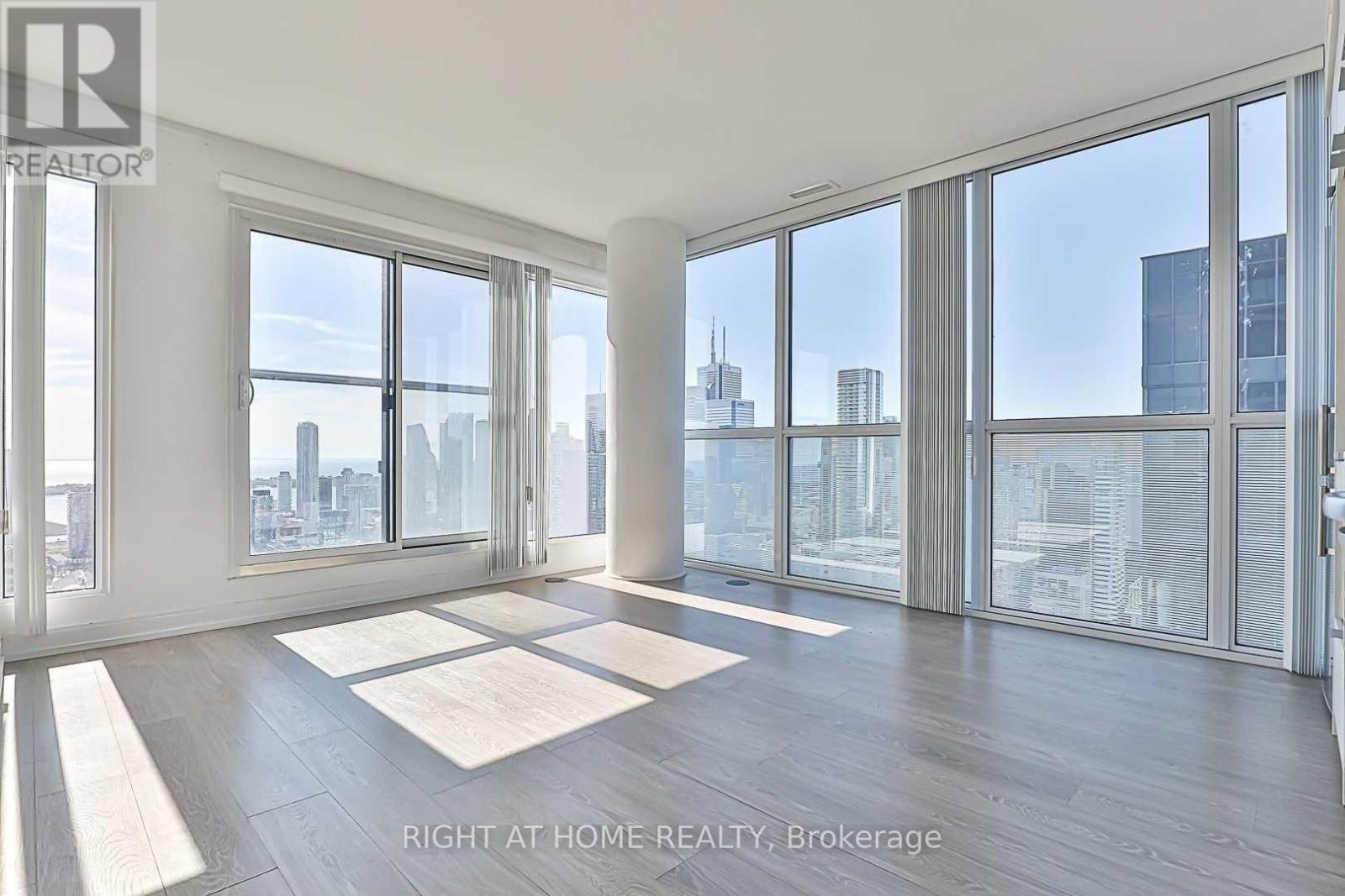 5210 - 181 Dundas Street E, Toronto, Ontario M5A 0N5 - Photo 3 - C12832140