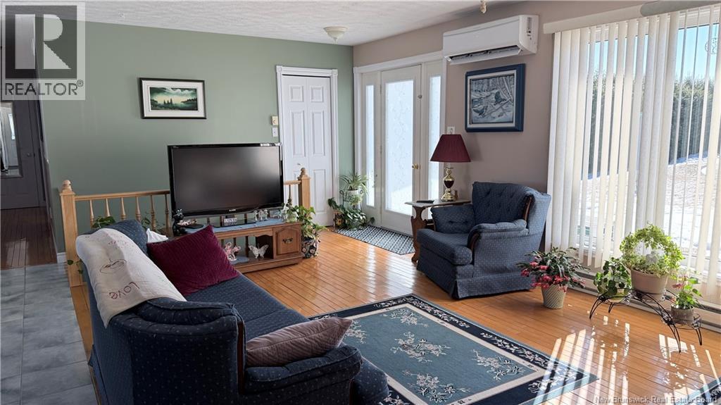 168 Beverly Street, Grand Falls, New Brunswick  E3Z 1A9 - Photo 2 - NB135864