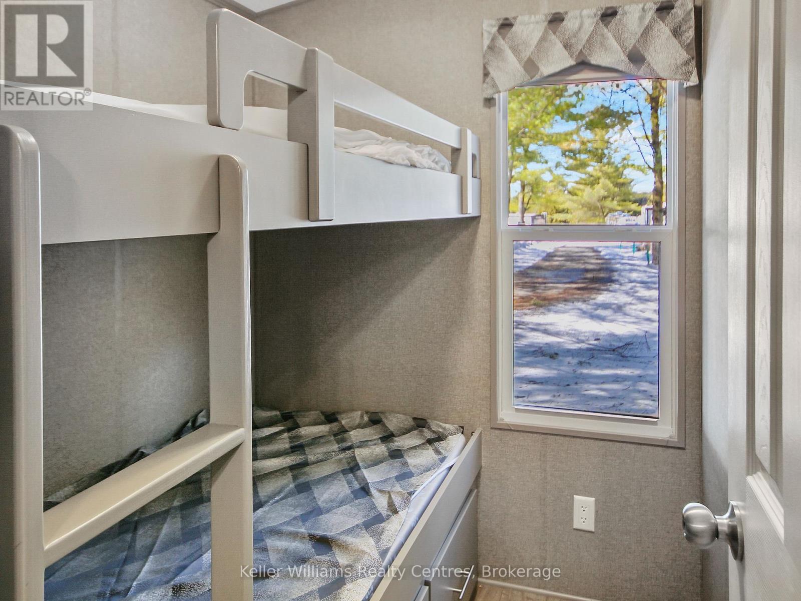 P27 - 13 Southline Avenue, Huron-Kinloss, Ontario  N0G 2B0 - Photo 12 - X12933232