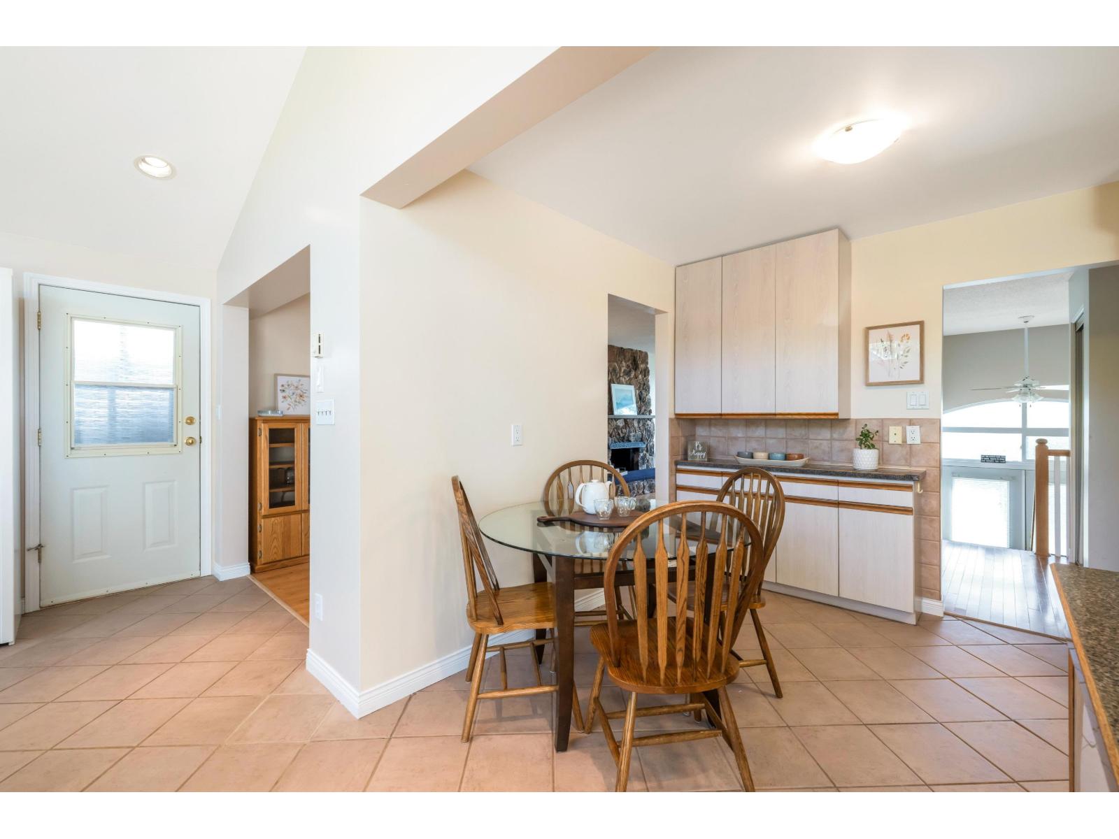 10601 Hermosa Drive, Delta, British Columbia  V4C 6S8 - Photo 9 - R3096158