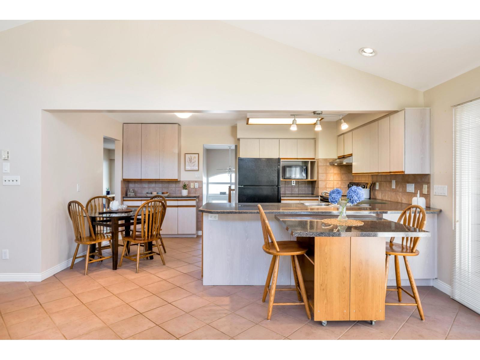 10601 Hermosa Drive, Delta, British Columbia  V4C 6S8 - Photo 7 - R3096158