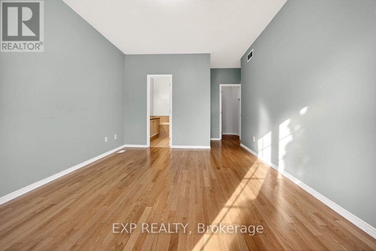 215 Cairnsmore Circle, Ottawa, Ontario  K2J 0G5 - Photo 18 - X12672032