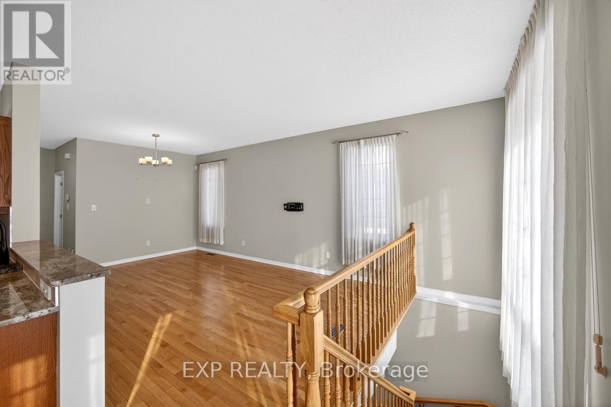 215 Cairnsmore Circle, Ottawa, Ontario  K2J 0G5 - Photo 25 - X12672032