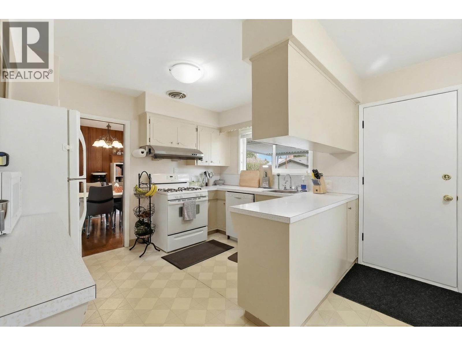 11936 Wicklow Way, Maple Ridge, British Columbia  V2X 3A9 - Photo 6 - R3103545