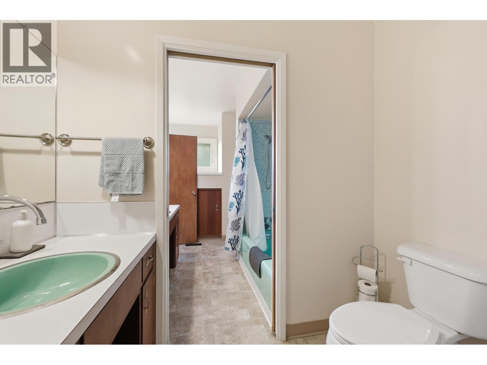 11936 Wicklow Way, Maple Ridge, British Columbia  V2X 3A9 - Photo 12 - R3103545