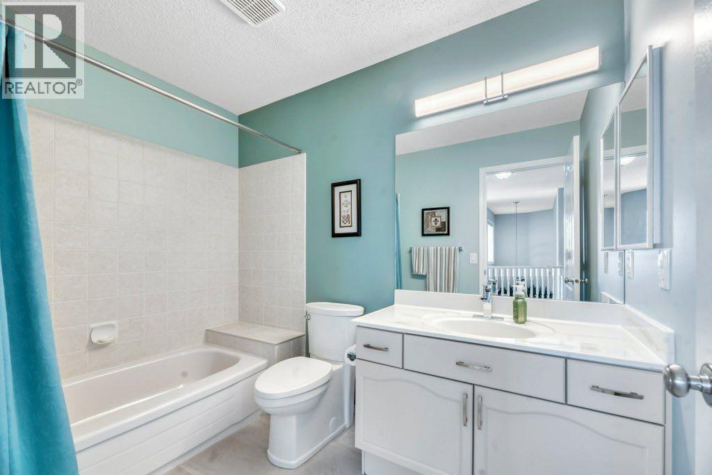 144 Springmere Close, Chestermere, Alberta  T1X 1J9 - Photo 34 - A2293499