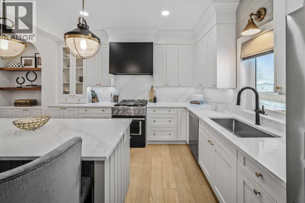 6308 Lacombe Way Sw, Calgary, Alberta  T3E 5T3 - Photo 17 - A2294963