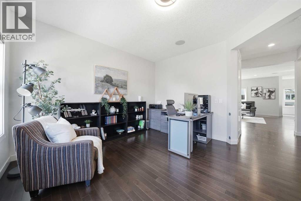 37 Elgin Meadows Manor SE, Calgary, Alberta  T2Z 0S2 - Photo 16 - A2296514