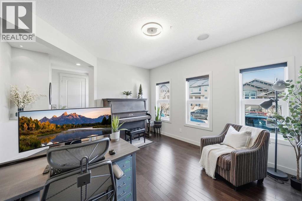 37 Elgin Meadows Manor SE, Calgary, Alberta  T2Z 0S2 - Photo 17 - A2296514