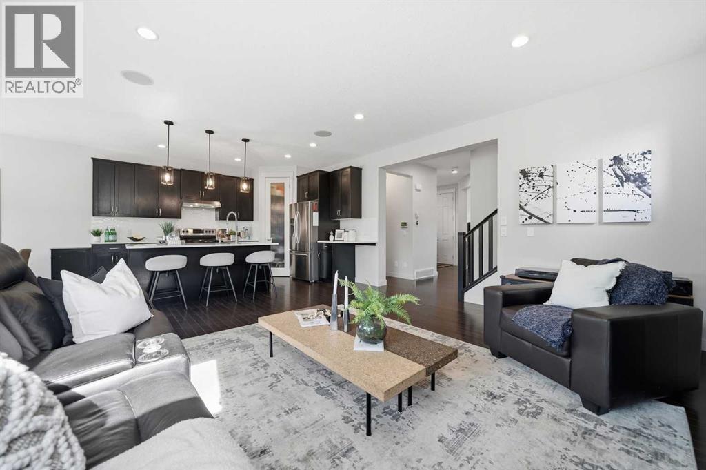 37 Elgin Meadows Manor SE, Calgary, Alberta  T2Z 0S2 - Photo 6 - A2296514