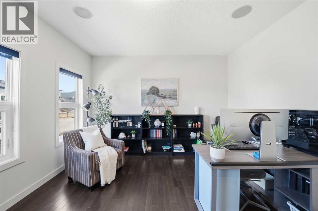 37 Elgin Meadows Manor SE, Calgary, Alberta  T2Z 0S2 - Photo 15 - A2296514