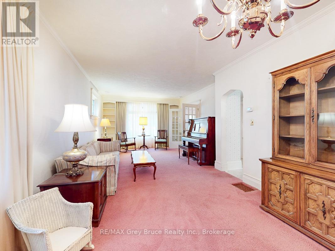 714 4th Avenue E, Owen Sound, Ontario  N4K 2N6 - Photo 13 - X12831822