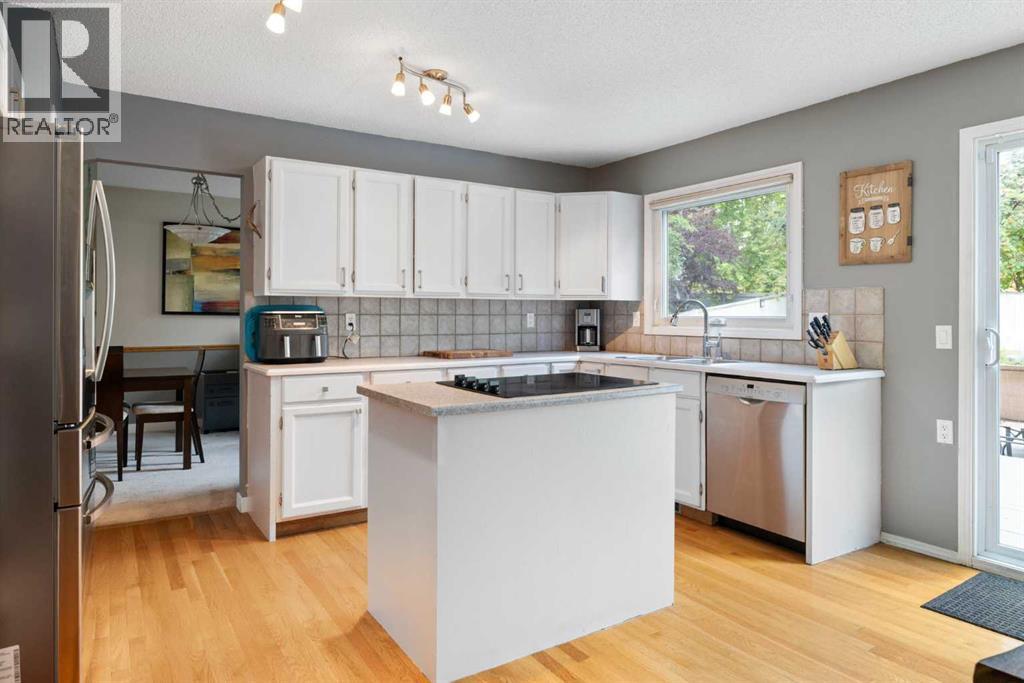 156 Woodfield Road Sw, Calgary, Alberta  T2X 3V9 - Photo 14 - A2278033