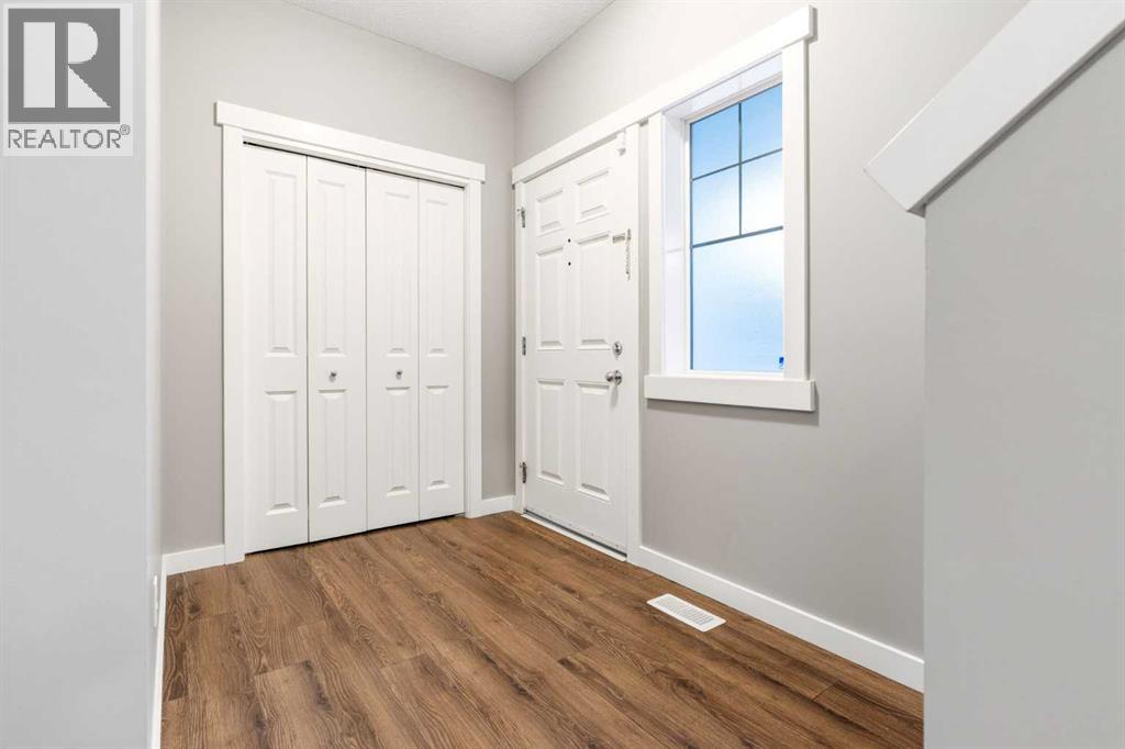 327 Panamount Point NW, Calgary, Alberta  T3K 0H6 - Photo 2 - A2283784