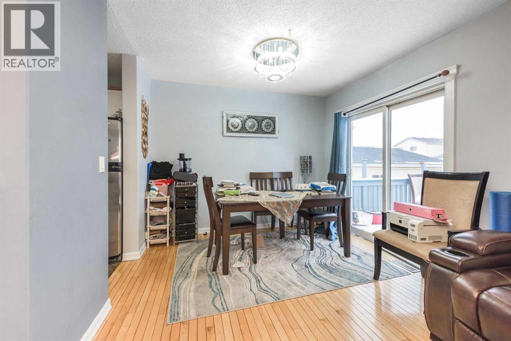 3810 Catalina Boulevard Ne, Calgary, Alberta  T1Y 6Y3 - Photo 6 - A2286747