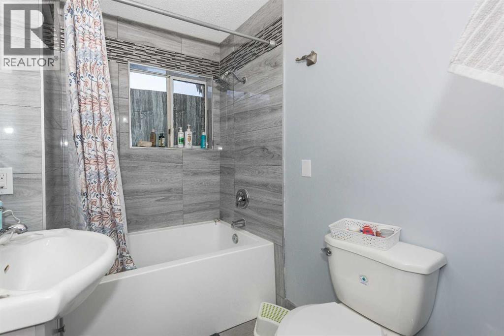 3810 Catalina Boulevard Ne, Calgary, Alberta  T1Y 6Y3 - Photo 21 - A2286747