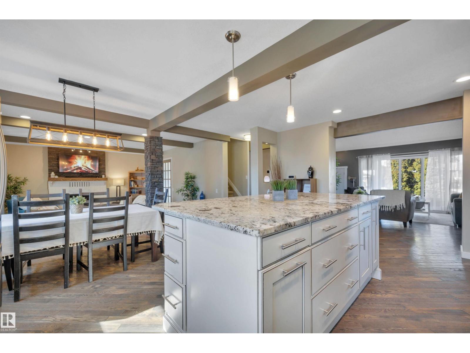 8807 31 Av Nw, Edmonton, Alberta  T6K 3A7 - Photo 11 - E4478323