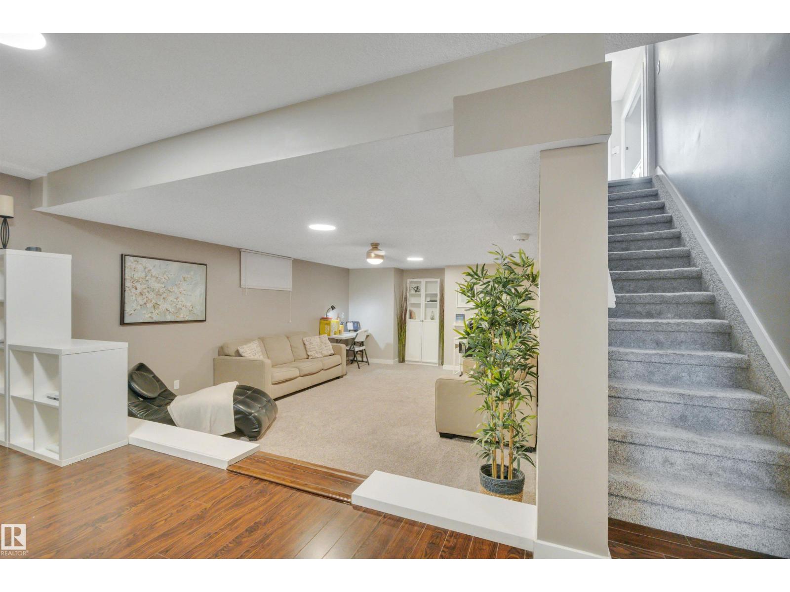 8807 31 Av Nw, Edmonton, Alberta  T6K 3A7 - Photo 44 - E4478323